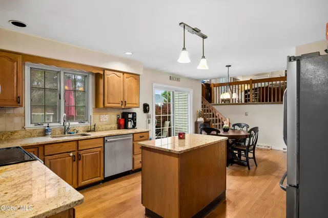 $615,000 | 31 Journey Lane, Bethlehem, NY 12077