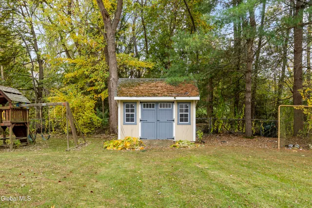 $615,000 | 31 Journey Lane, Bethlehem, NY 12077