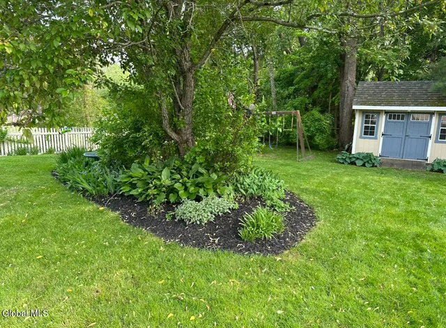 $615,000 | 31 Journey Lane, Bethlehem, NY 12077