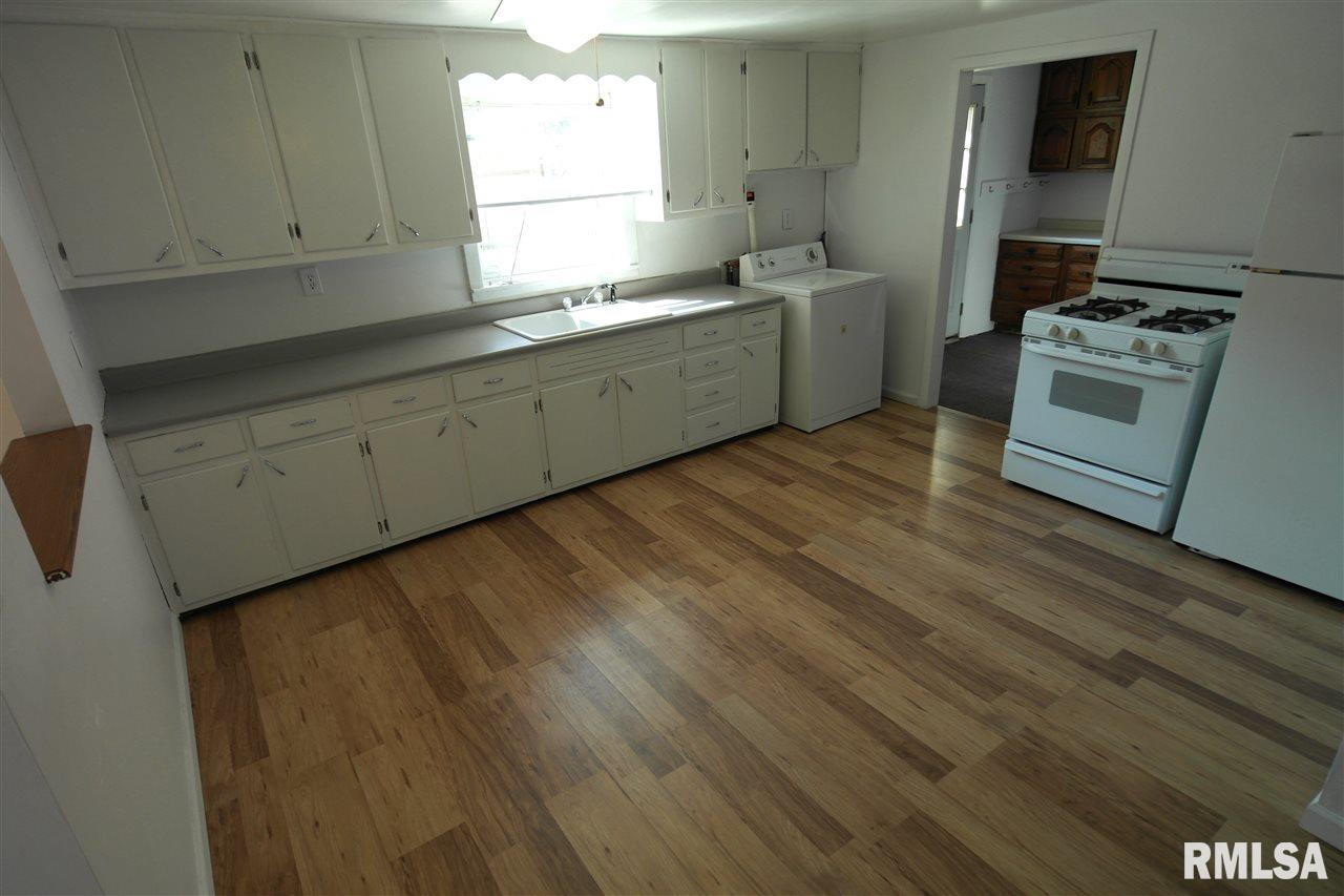 609 3rd Street Colona, IL 61241 - Photo 11 of 20 Gallery Image 11