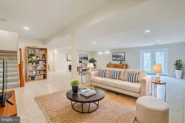 $1,399,888 | 604 Autumn Wind Way, Rockville, MD 20850