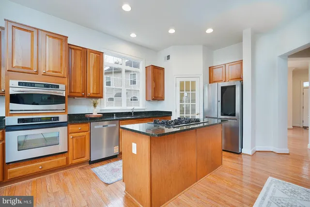 $1,399,888 | 604 Autumn Wind Way, Rockville, MD 20850