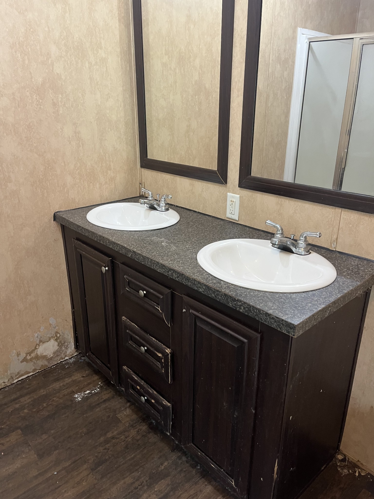 954 Normandy Road Normandy, TN 37360 - Photo 11 of 26 a bathroom with a sink and a mirror