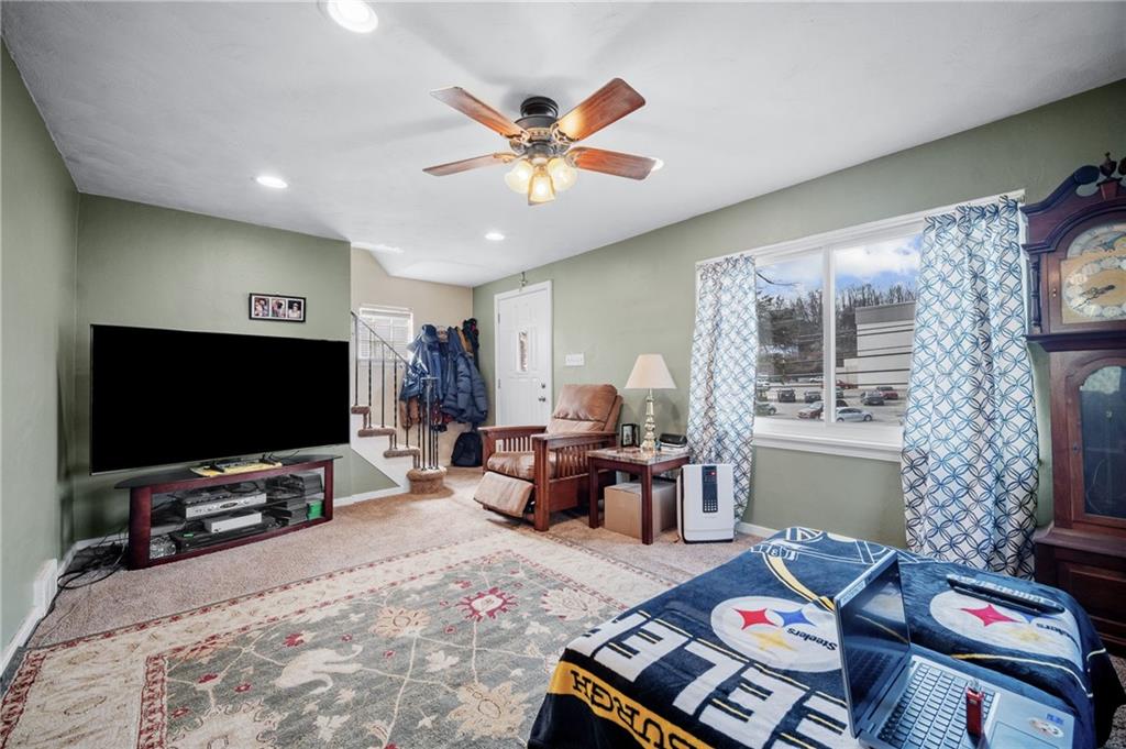 255 Rodi Road Pittsburgh, PA 15235 - Photo 5 of 21 Gallery Image 5