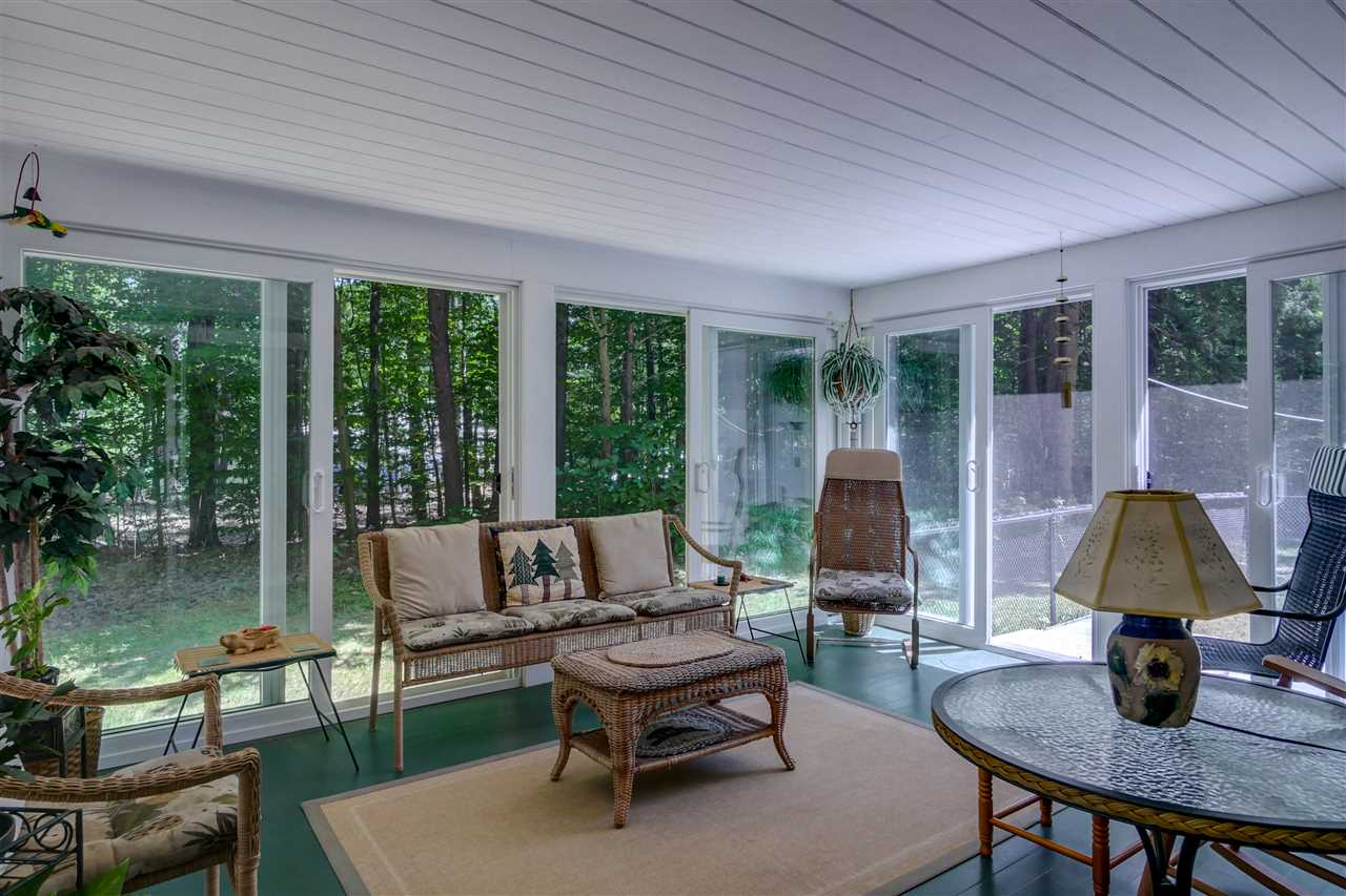 58 Cambridge Road Bedford, NH 03110 - Photo 11 of 40 Gallery Image 11