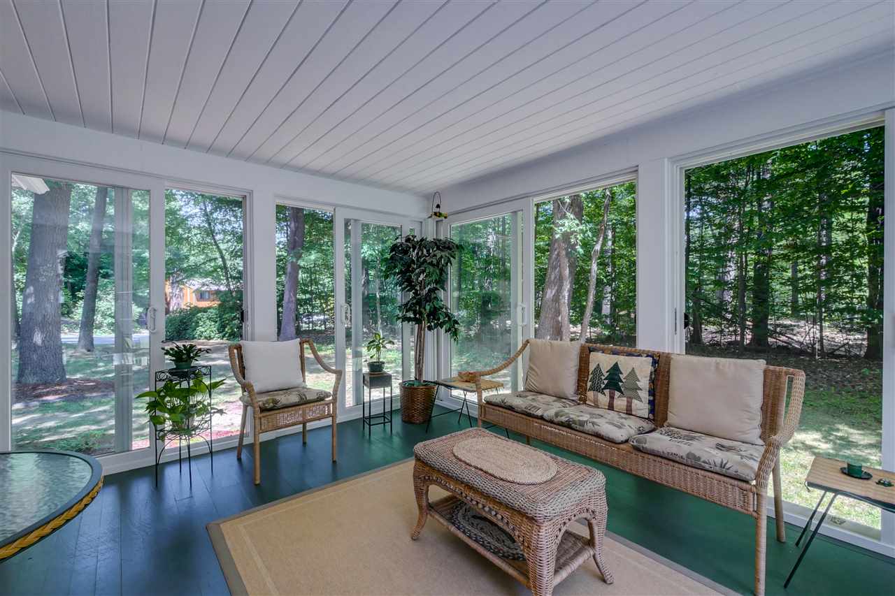 58 Cambridge Road Bedford, NH 03110 - Photo 12 of 40 Gallery Image 12