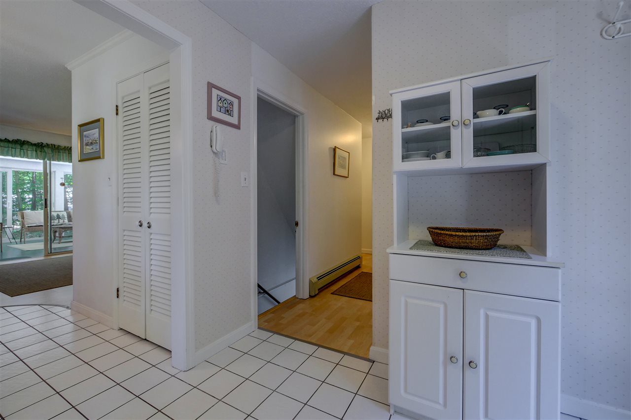 58 Cambridge Road Bedford, NH 03110 - Photo 17 of 40 Gallery Image 17