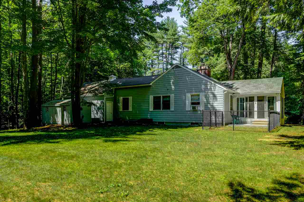 58 Cambridge Road Bedford, NH 03110 - Photo 3 of 40 Gallery Image 3
