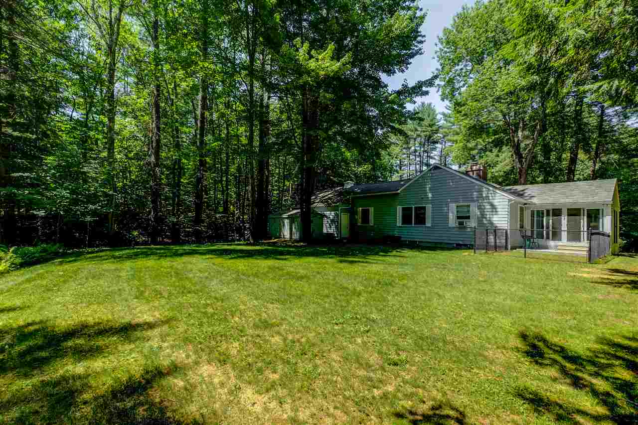 58 Cambridge Road Bedford, NH 03110 - Photo 4 of 40 Gallery Image 4