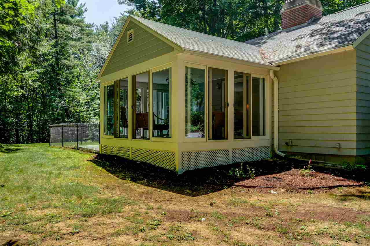 58 Cambridge Road Bedford, NH 03110 - Photo 34 of 40 Gallery Image 34