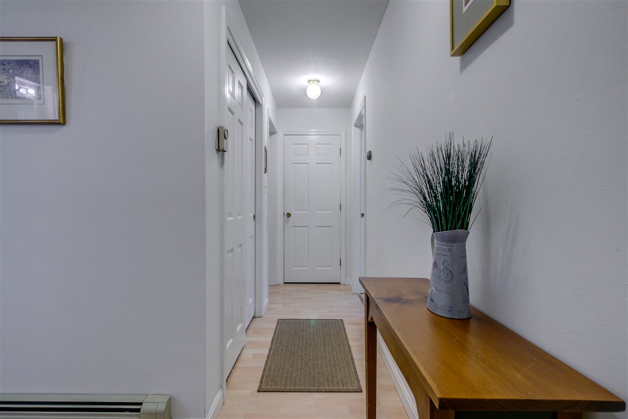 58 Cambridge Road Bedford, NH 03110 - Photo 5 of 40 Gallery Image 5