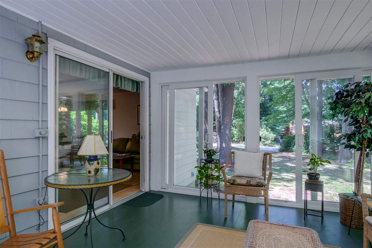 58 Cambridge Road Bedford, NH 03110 - Photo 10 of 40 Gallery Image 10