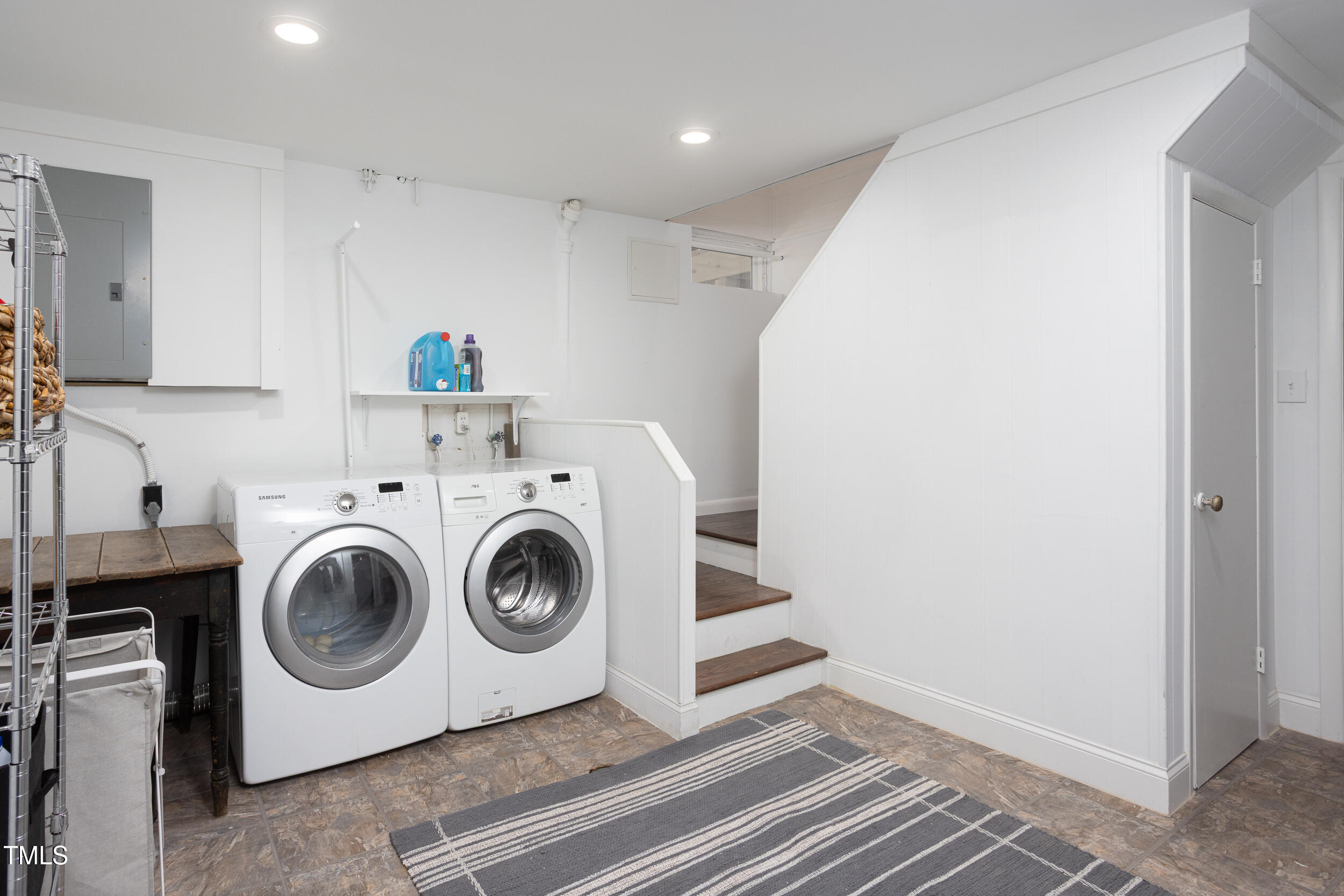 4605 Erwin Road Durham, NC 27705 - Photo 42 of 54 a utility room with dryer and washer