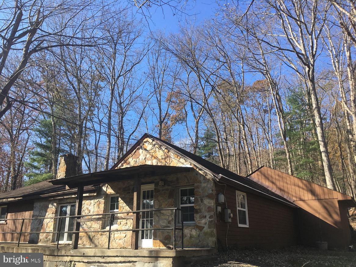 4144 Cold Run Valley Road Berkeley Springs, WV 25411 - Photo 2 of 34 EXTERIOR FRONT