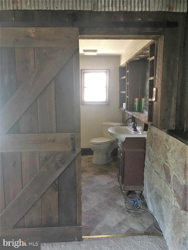 4144 Cold Run Valley Road Berkeley Springs, WV 25411 - Photo 14 of 34 MASTER BATH