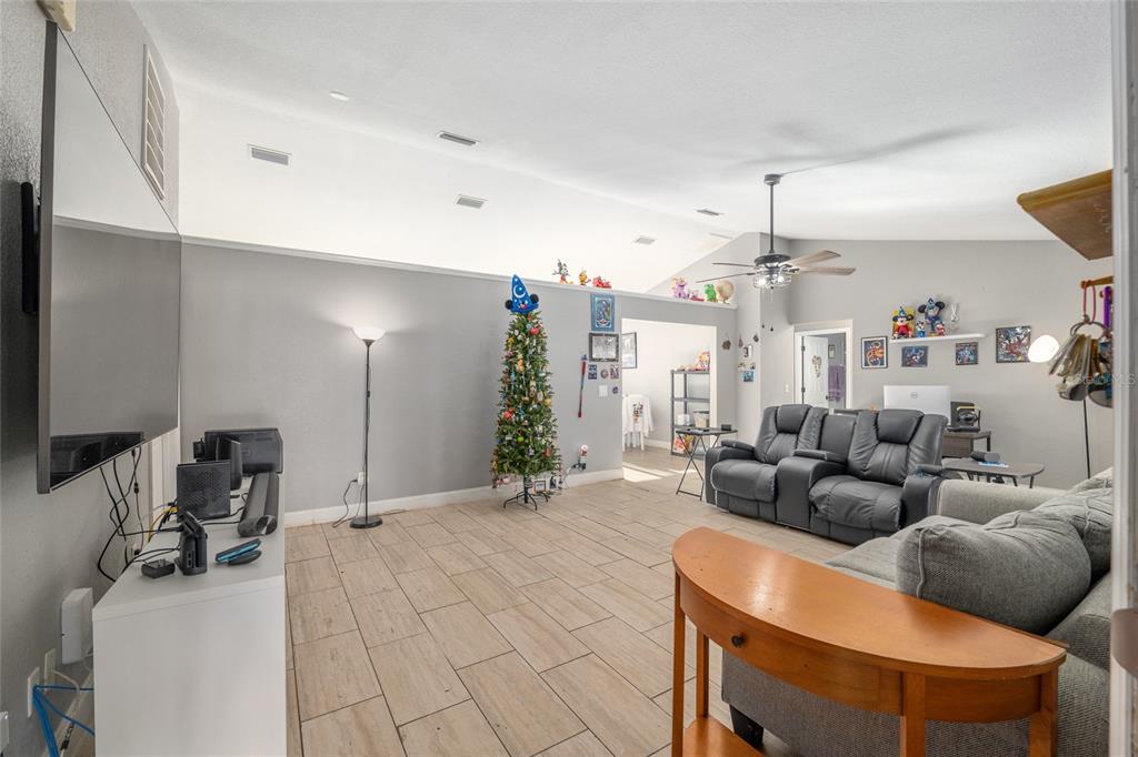 2428 Southwest 147 Place Road Ocala, FL 34473 - Photo 15 of 67