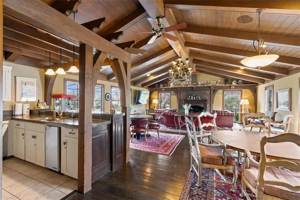 $205,000 | 10712 Glenwood Street, Unit B, Overland Park, KS 66211