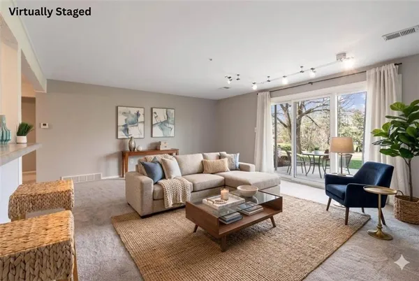 $205,000 | 10712 Glenwood Street, Unit B, Overland Park, KS 66211
