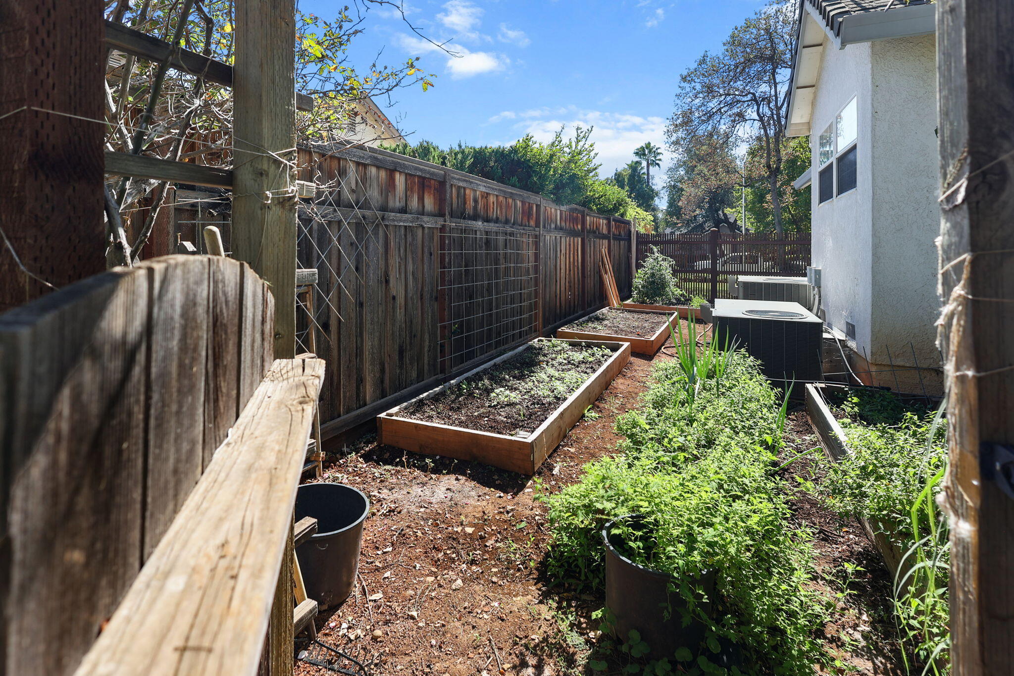 2366 Templeton Drive Redding, CA 96002 - Photo 49 of 54 a view of a backyard with sitting area