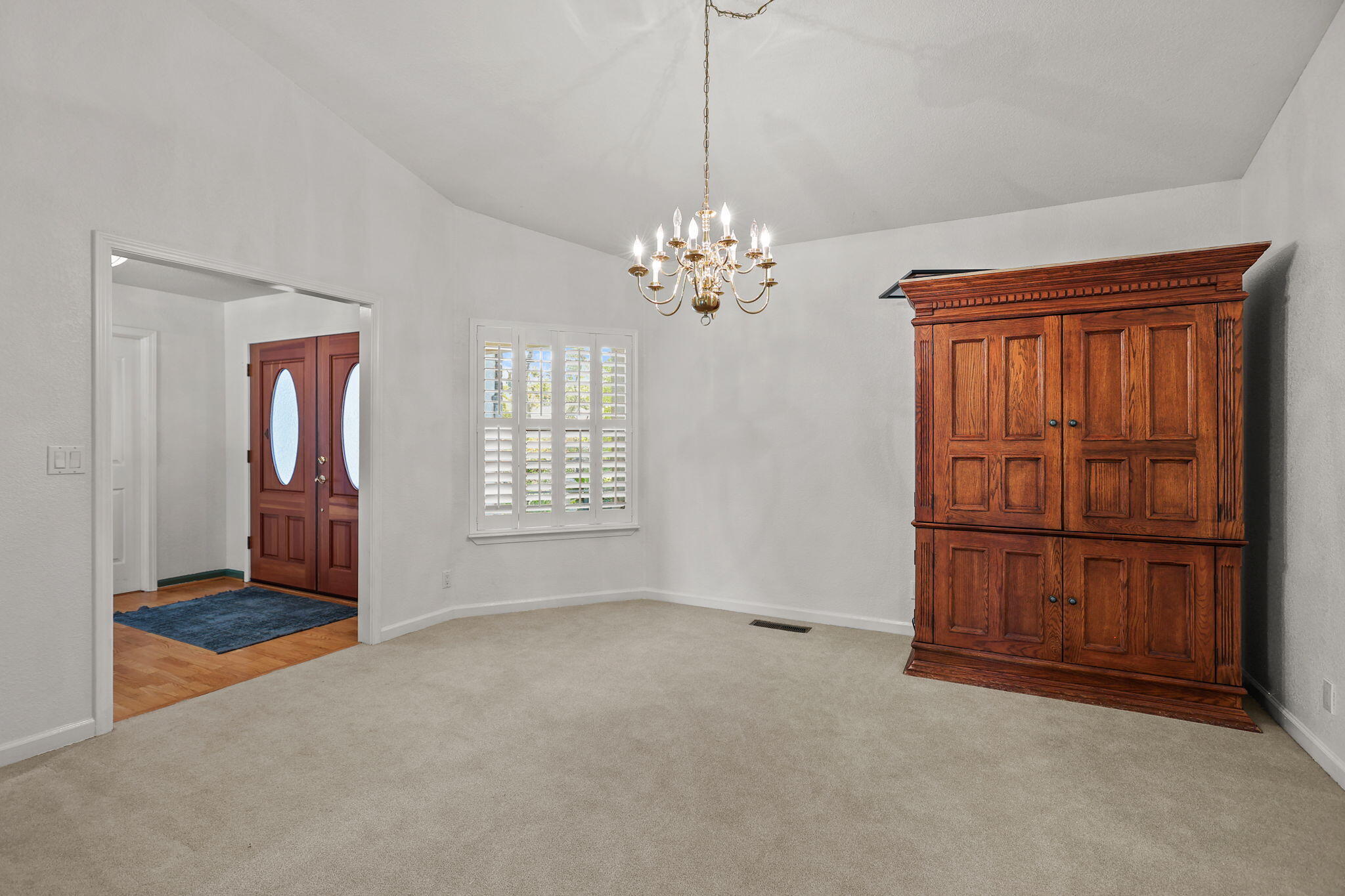 2366 Templeton Drive Redding, CA 96002 - Photo 8 of 54 a view of livingroom with hardwood