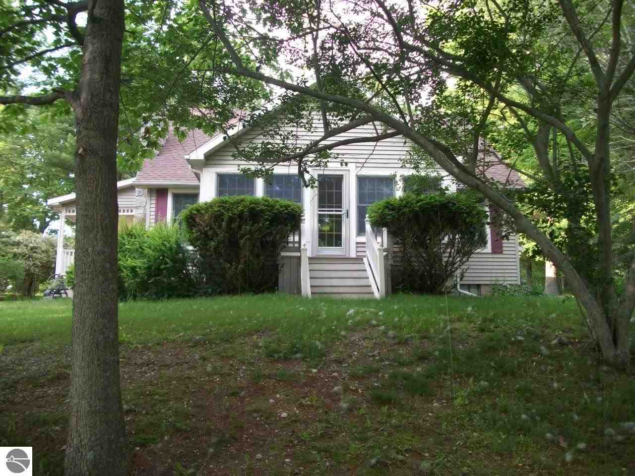 313 North Sage Lake Road Hale, MI 48739 - Photo 5 of 52 1786927-4.JPG