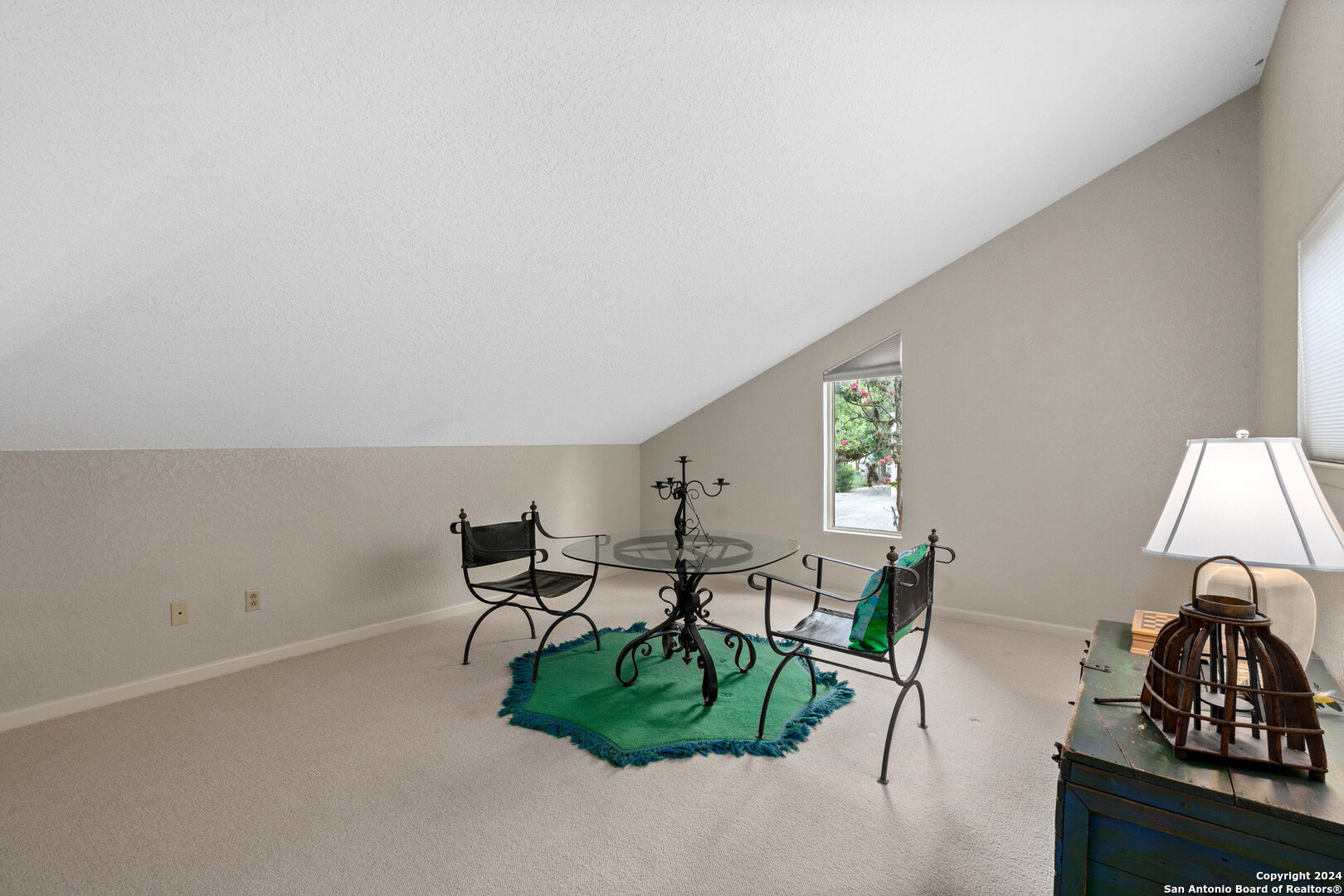 696 Faurie Road Lakehills, TX 78063 - Photo 18 of 37