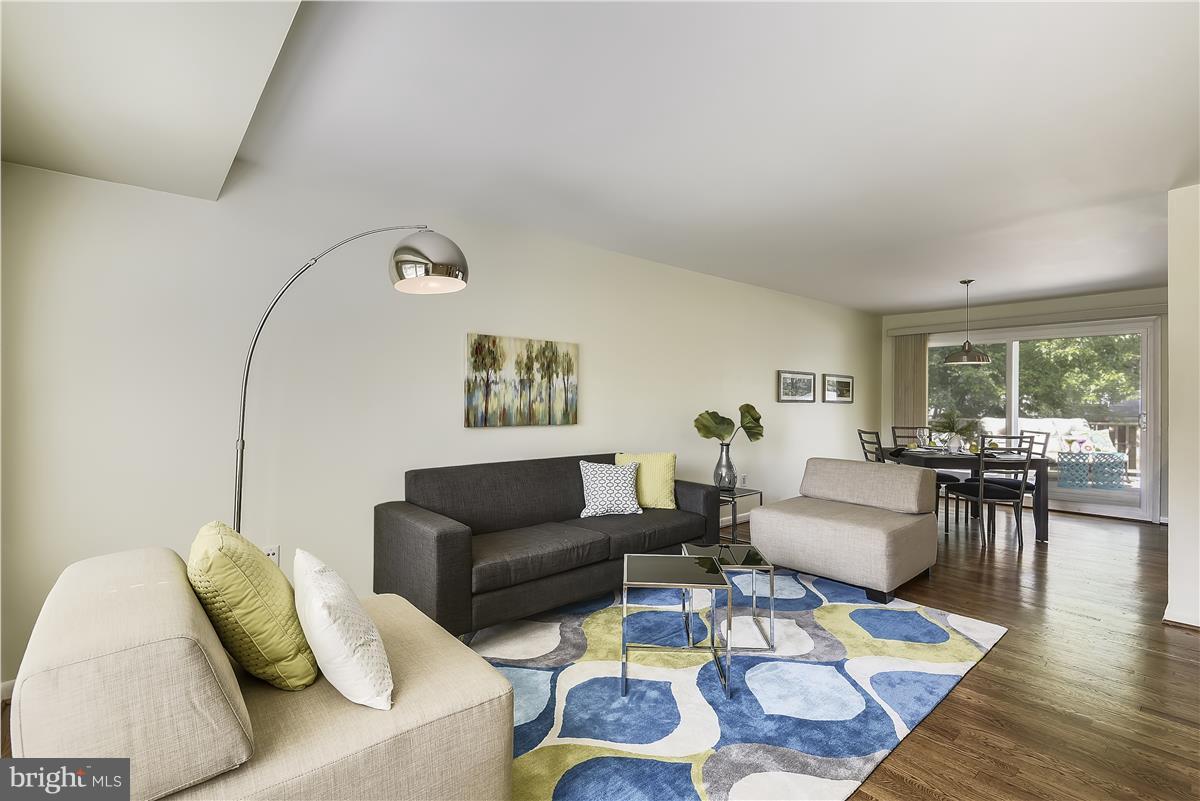 10108 Kohler Road Silver Spring, MD 20902 - Photo 2 of 30 Living Room