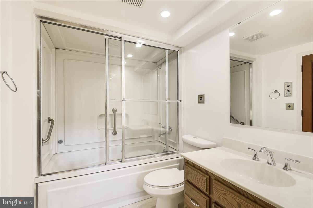 10108 Kohler Road Silver Spring, MD 20902 - Photo 13 of 30 Bath