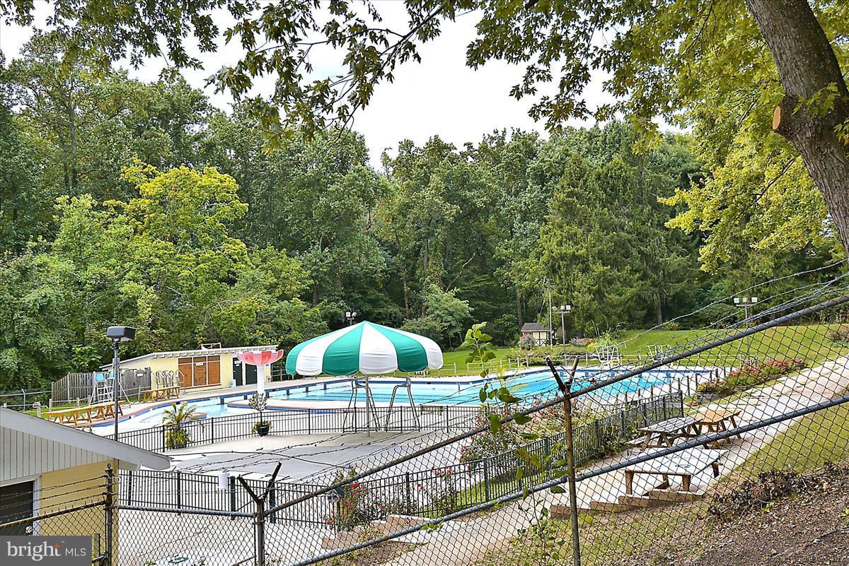 10108 Kohler Road Silver Spring, MD 20902 - Photo 25 of 30 Community