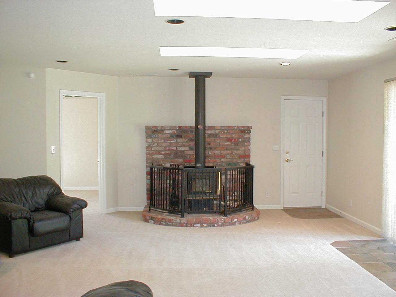21958 Boyle Road Palo Cedro, CA 96073 - Photo 9 of 11 Living Room