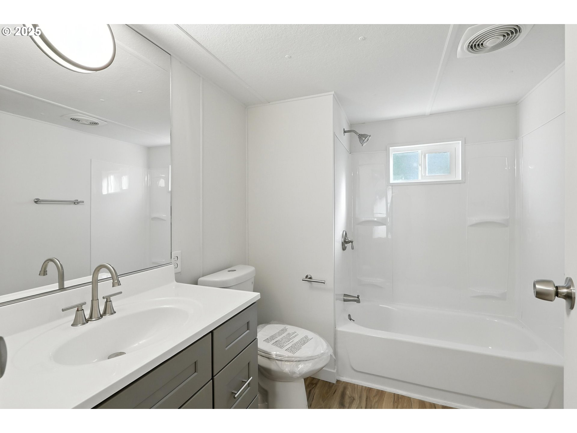 1901 Southeast Minter Bridge Road, Unit 10 Hillsboro, OR 97123 - Photo 11 of 22 Gallery Image 11