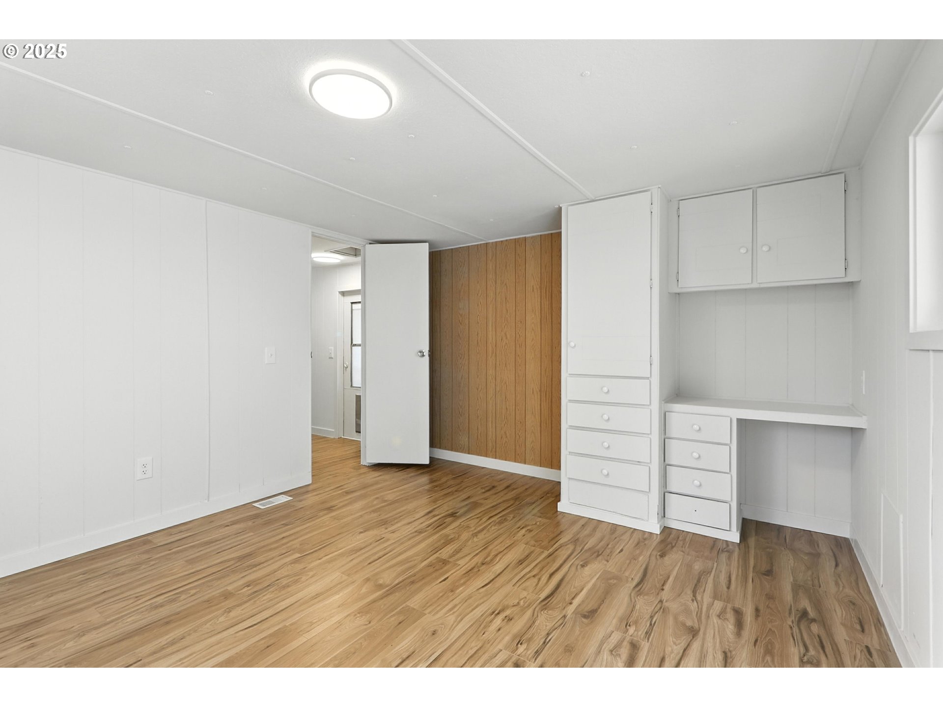 1901 Southeast Minter Bridge Road, Unit 10 Hillsboro, OR 97123 - Photo 15 of 22 Gallery Image 15
