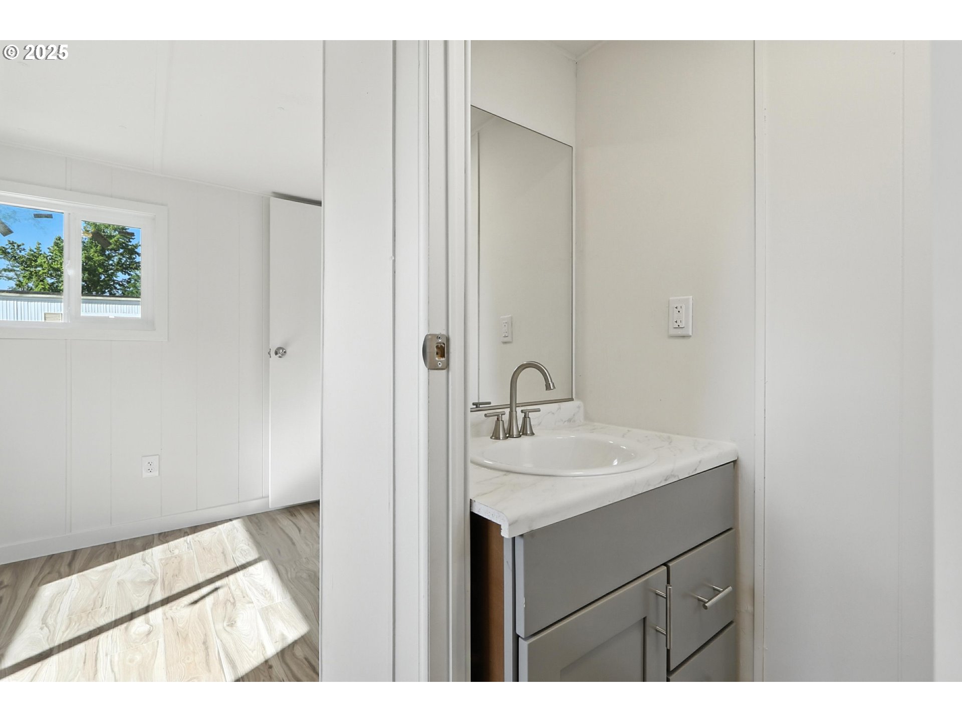 1901 Southeast Minter Bridge Road, Unit 10 Hillsboro, OR 97123 - Photo 19 of 22 Gallery Image 19