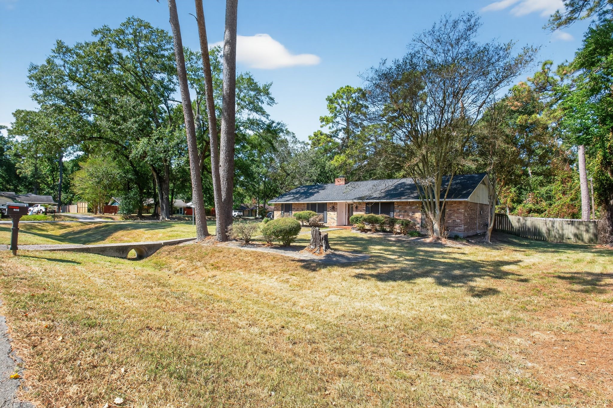 2514 Creekleaf Road Houston, TX 77068 - Photo 24 of 31 a view of a house with swimming pool
