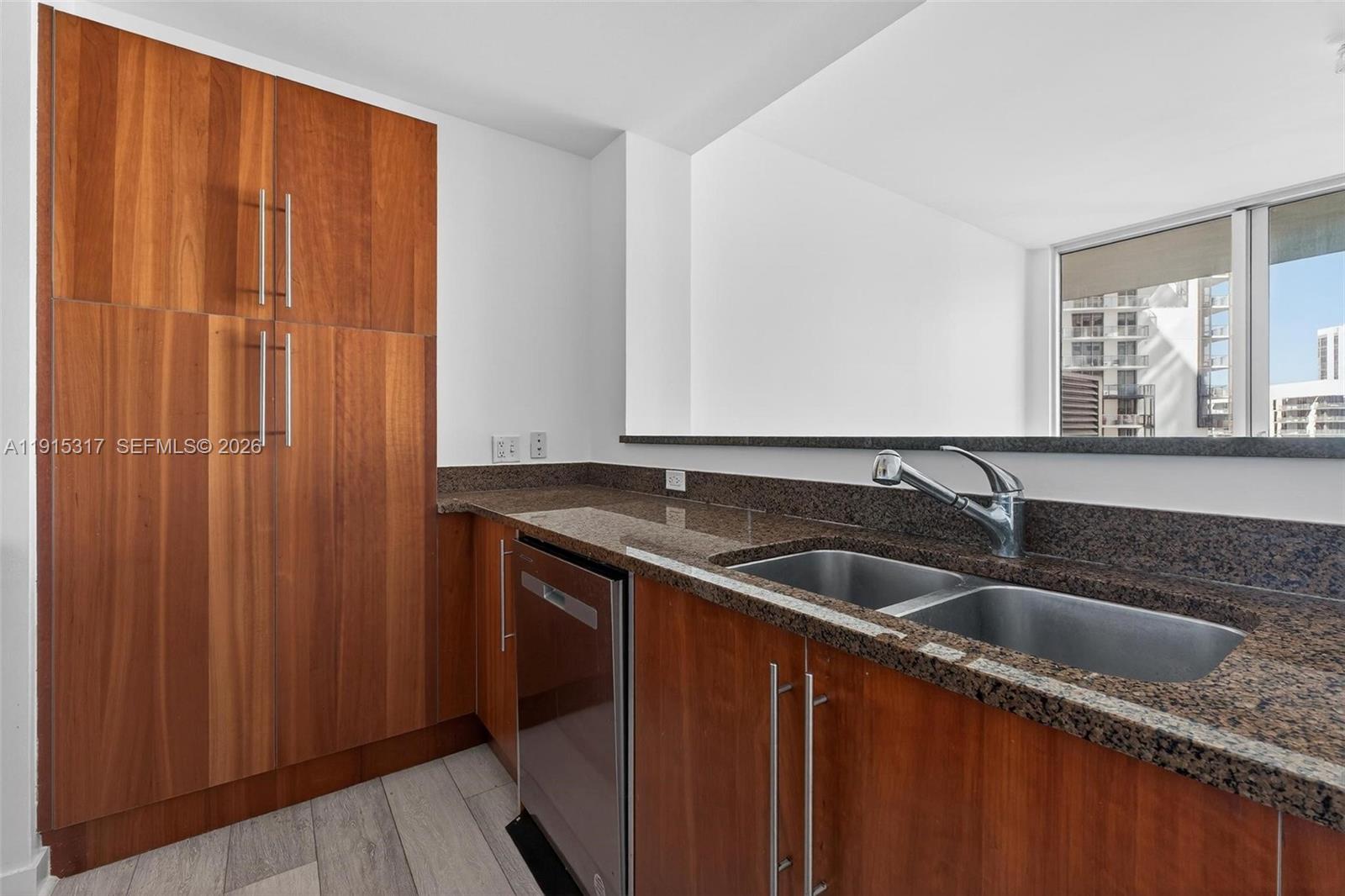 300 South Biscayne Boulevard, Unit T2407 Miami, FL 33131 - Photo 12 of 39 a close view of sink and tap