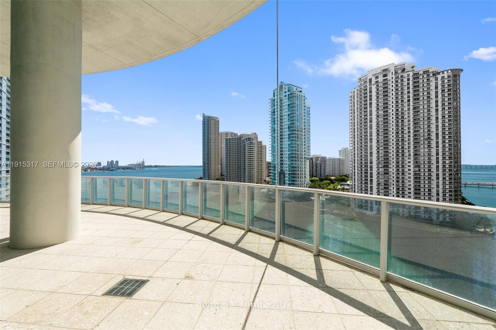 300 South Biscayne Boulevard, Unit T2407 Miami, FL 33131 - Photo 32 of 39 a view of roof with tall buildings