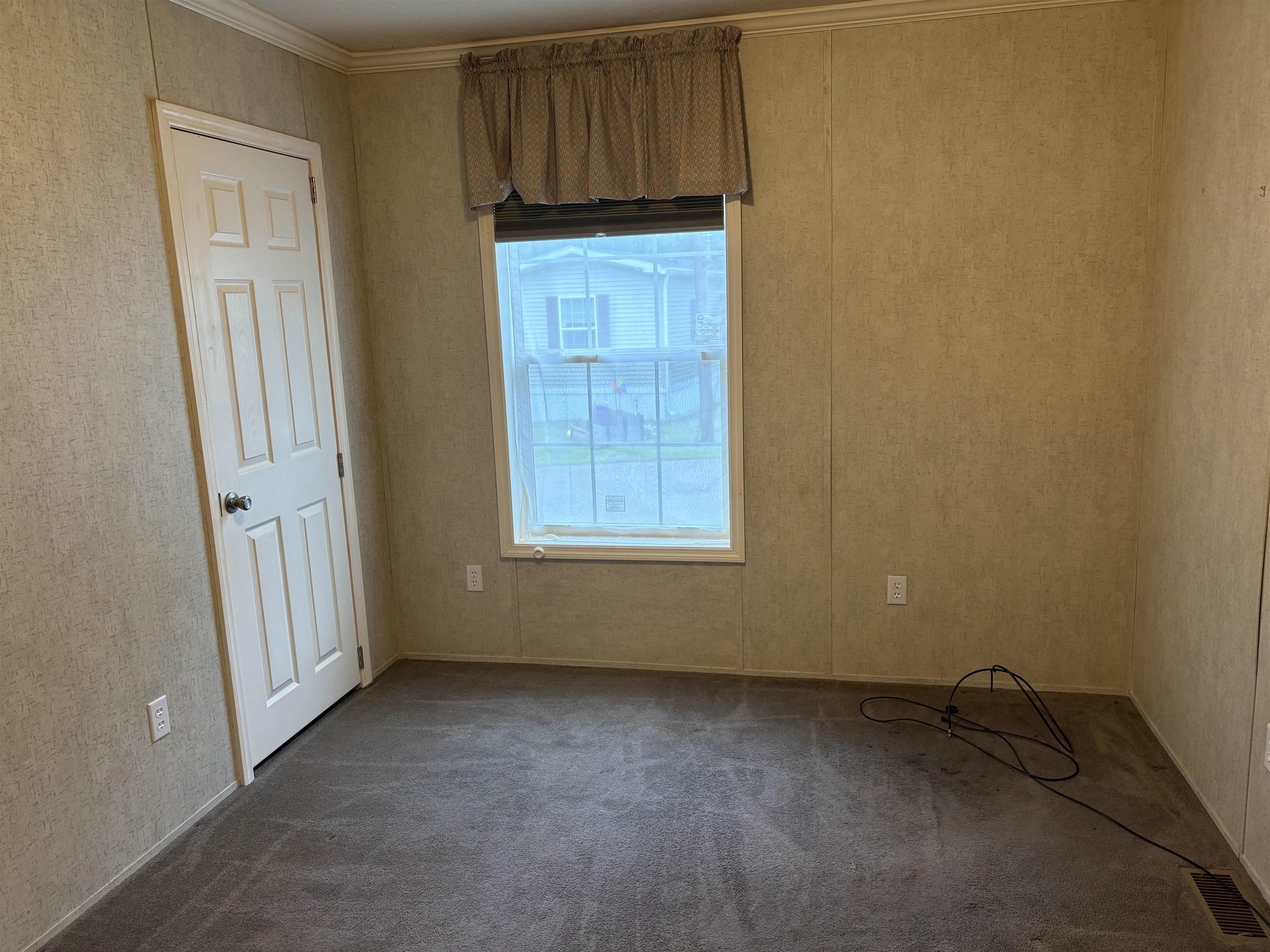 43 Melrose Drive Rochester, NH 03868 - Photo 17 of 21