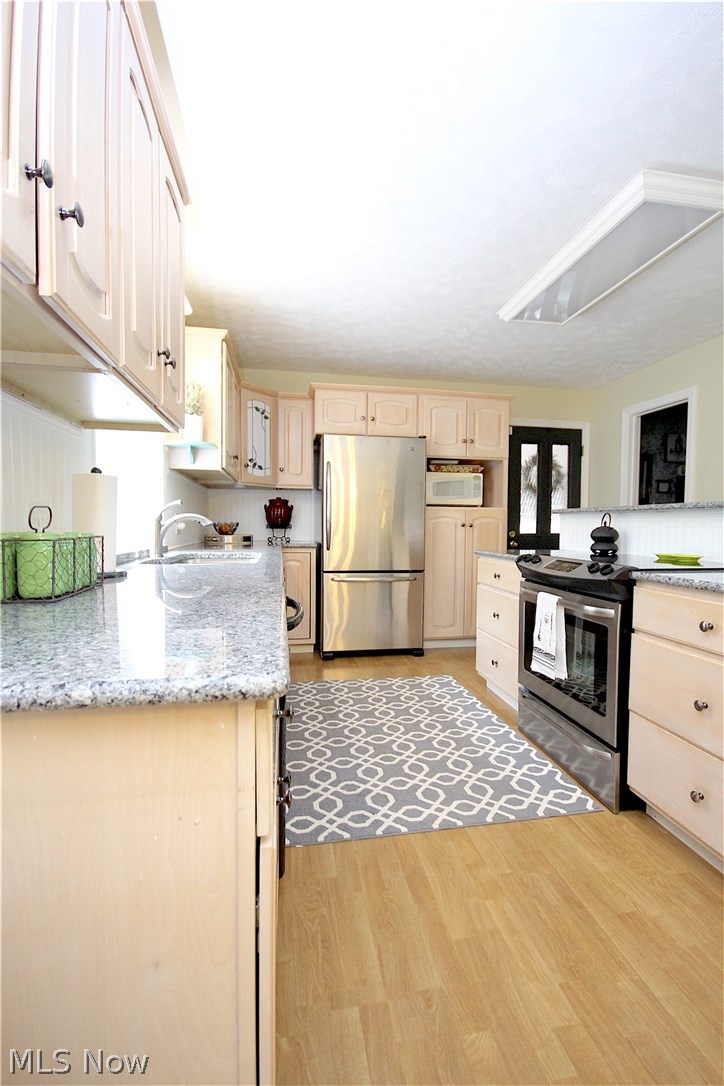 1241 Spring Valley Avenue Northwest Canton, OH 44708 - Photo 13 of 32 Gallery Image 13