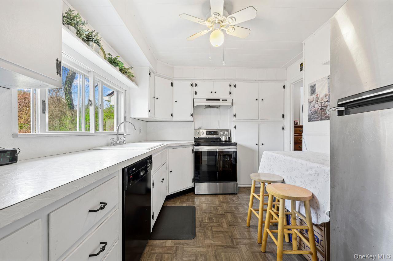 339 North Road Mahopac, NY 10541 - Photo 9 of 27