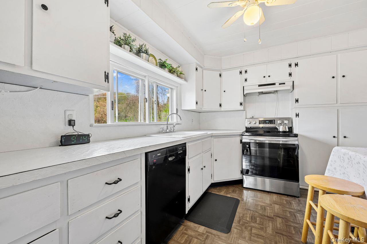 339 North Road Mahopac, NY 10541 - Photo 10 of 27