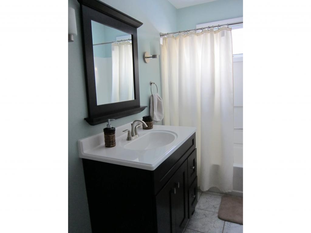 812 Goffstown Road Manchester, NH 03102 - Photo 22 of 36
