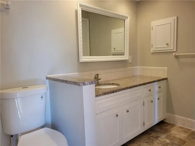 $139,950 | 8221 Santa Fe Drive, Unit 10, Overland Park, KS 66204