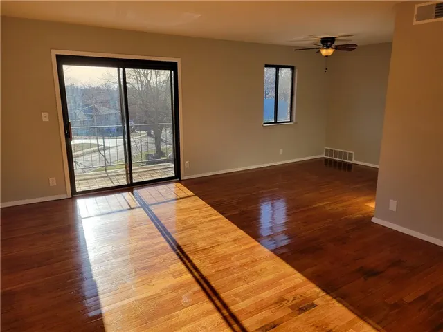 $139,950 | 8221 Santa Fe Drive, Unit 10, Overland Park, KS 66204