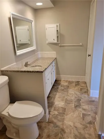 $139,950 | 8221 Santa Fe Drive, Unit 10, Overland Park, KS 66204