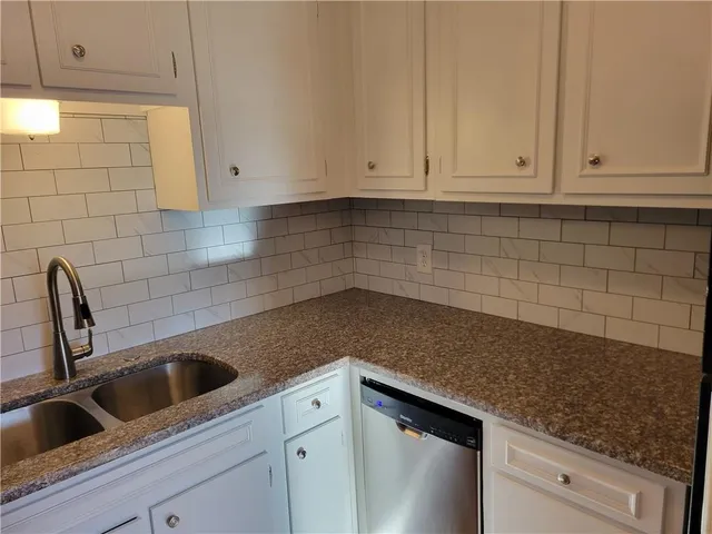 $139,950 | 8221 Santa Fe Drive, Unit 10, Overland Park, KS 66204