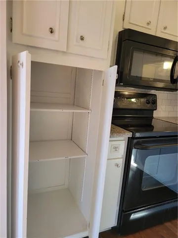 $139,950 | 8221 Santa Fe Drive, Unit 10, Overland Park, KS 66204