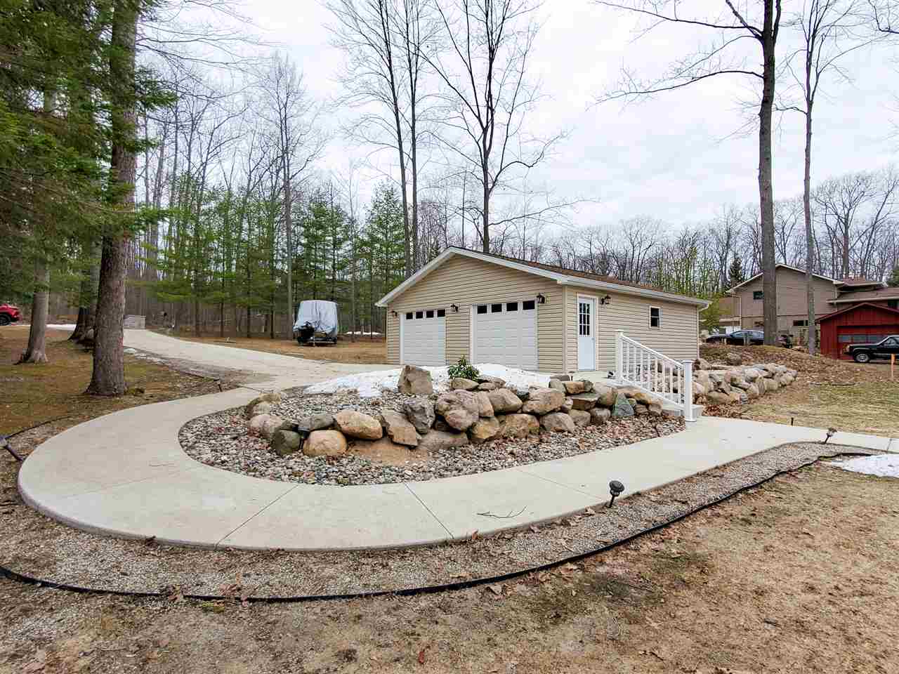 5690 Gronda Road Harrison, MI 48625 - Photo 2 of 39 Gallery Image 2