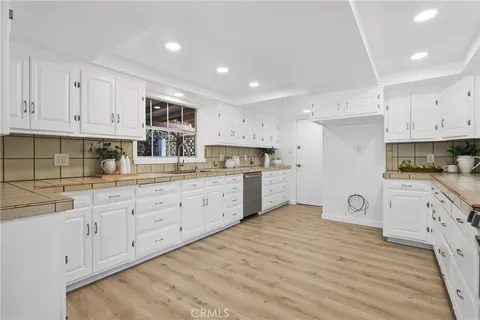 $1,295,000 | 2024 Noble View Drive, Rancho Palos Verdes, CA 90275