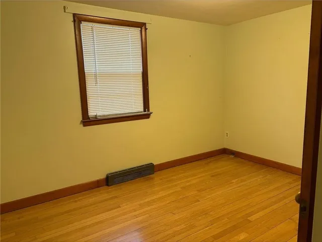 $2,500 | 6 Boxwood Avenue, Westerly, RI 02891