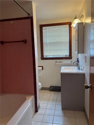 $2,500 | 6 Boxwood Avenue, Westerly, RI 02891